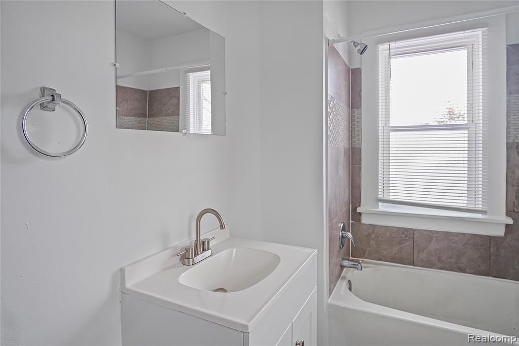 4000 Berkshire Street, Detroit, MI 48224 — Photo 12