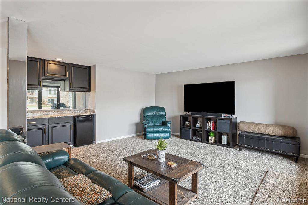47704 BLUE HERON Drive S, Northville, MI — Photo 28