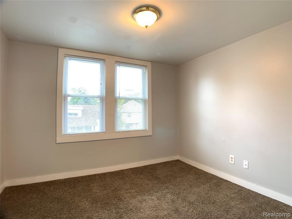 70 S Jessie Street, Pontiac, MI 48342 — Photo 14