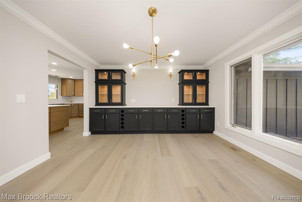 5240 CLARENDON CREST Street, Bloomfield Hills, MI 48302 — Photo 10