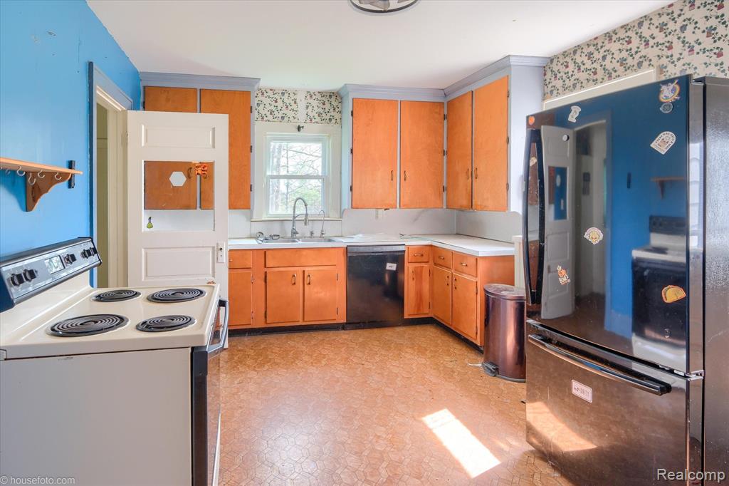 164 Myers Road, Lapeer, MI 48446 — Photo 15