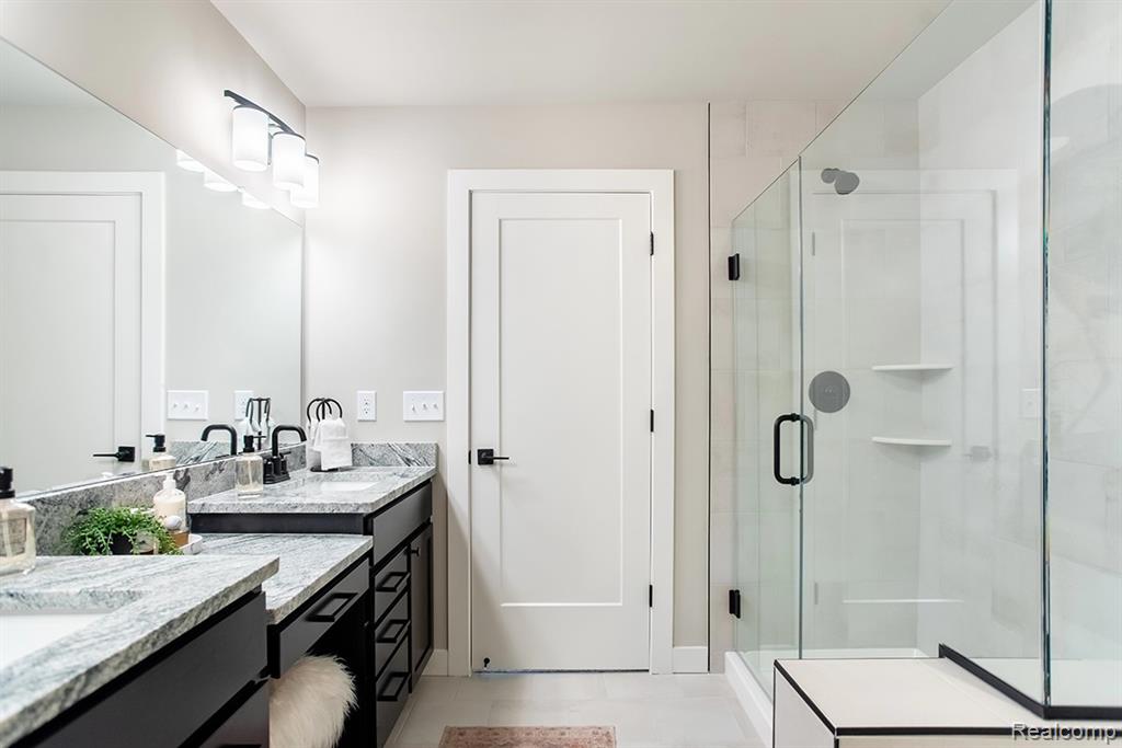 5 Grandview Circle, 70, White Lake, MI — Photo 26