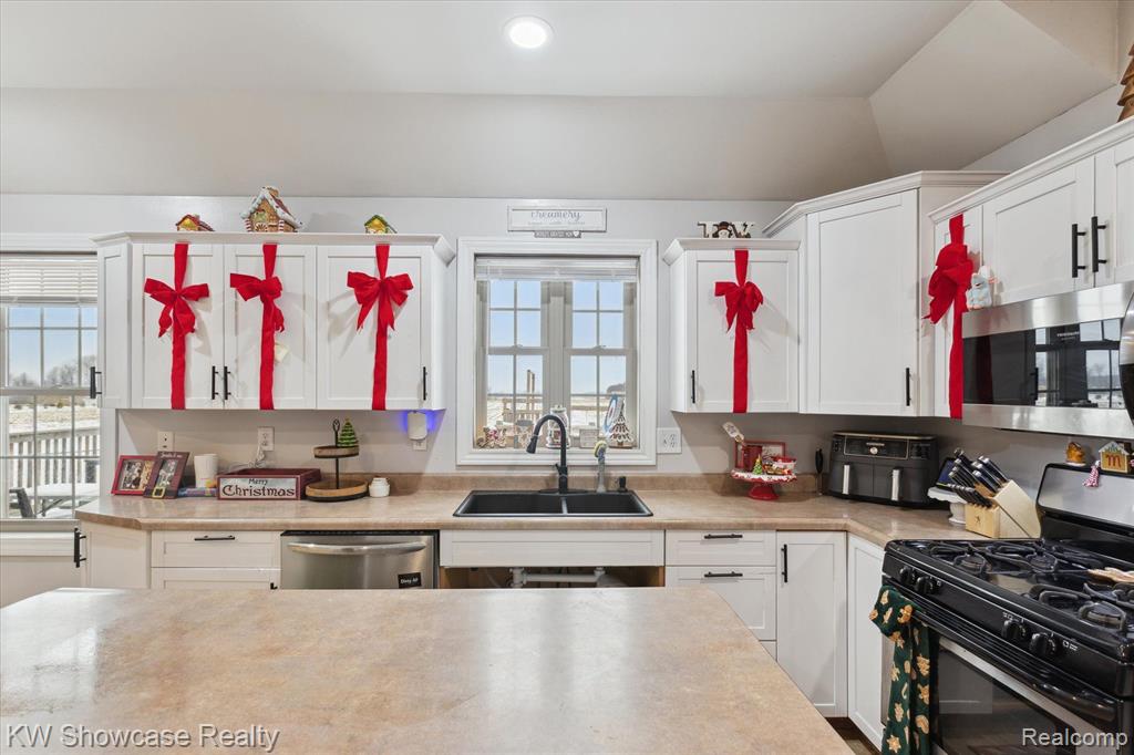 15568 W RIDGE Road, Oakley, MI 48649 — Photo 4
