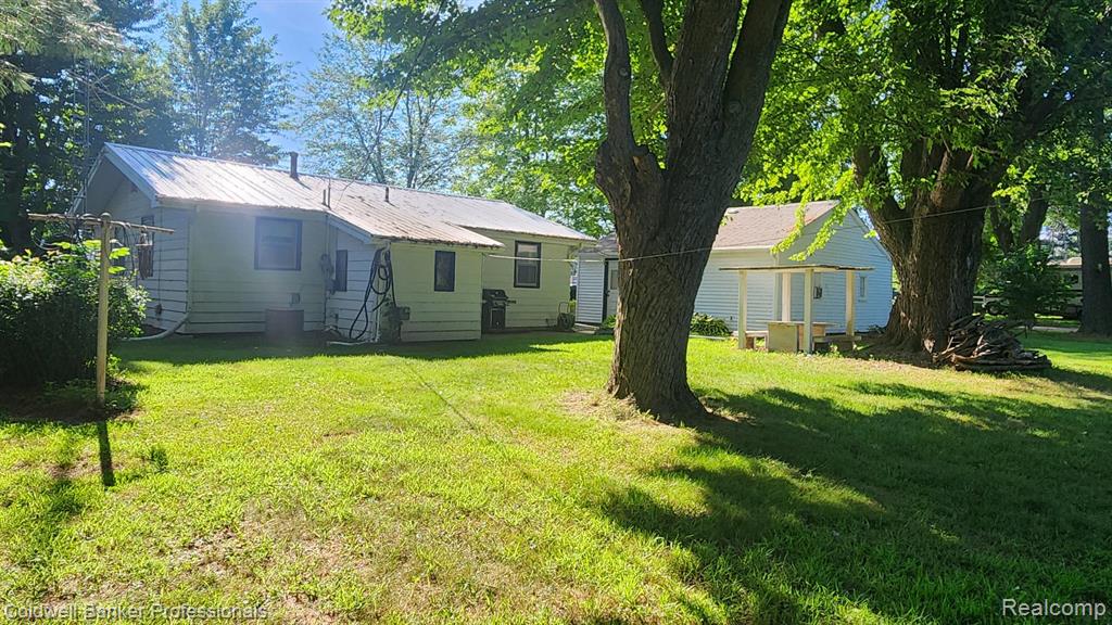 5847 N Lapeer Road, North Branch, MI 48461 — Photo 4