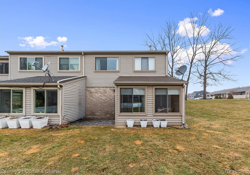 62401 Raleigh Court, 1, South Lyon, MI 48178 — Photo 36