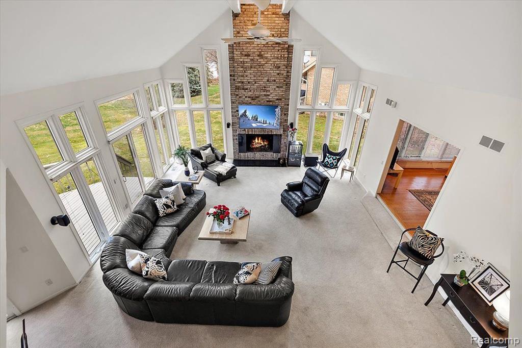 5385 POND BLUFF Drive, West Bloomfield, MI 48323 — Photo 9