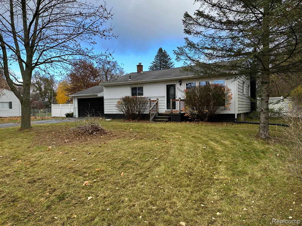 5026 FRANKWILL Avenue, Clarkston, MI — Photo 2