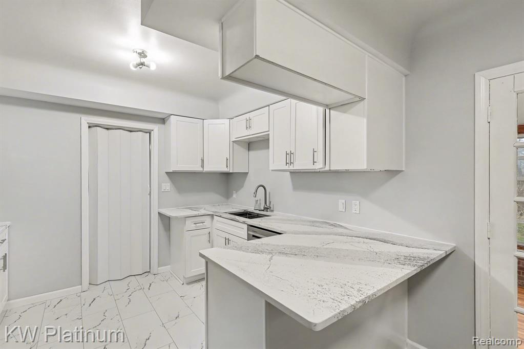 8320 Russell Street, Utica, MI 48317 — Photo 16