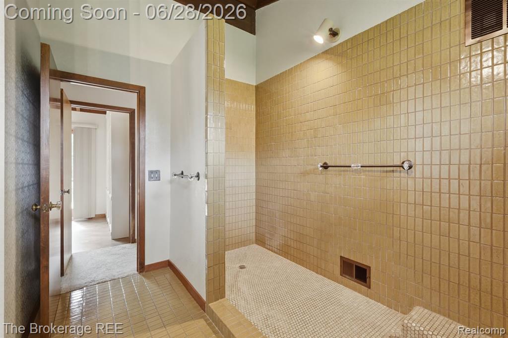 8475 Knox Road, Clarkston, MI 48348 — Photo 35