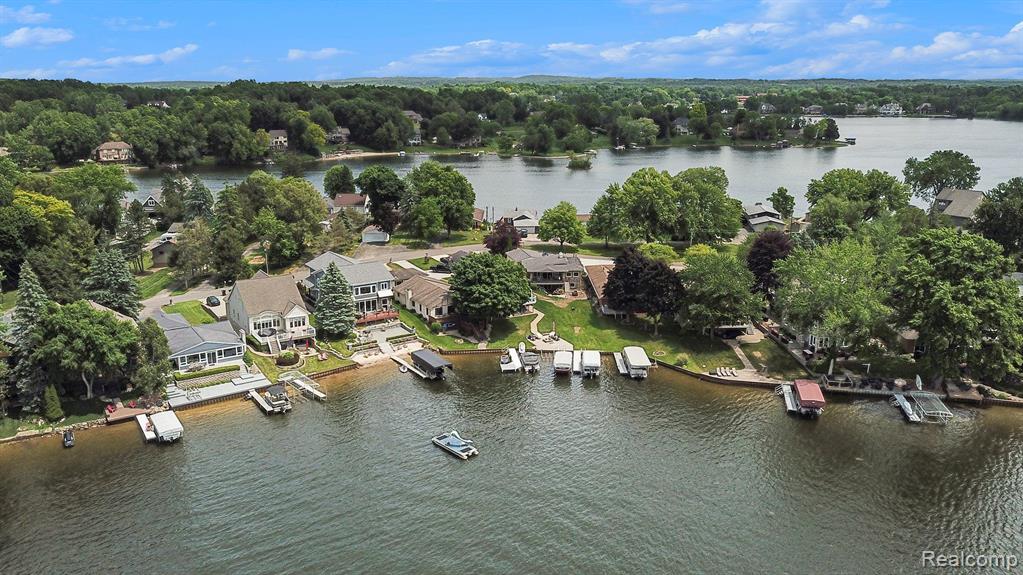 8428 Woodland Shore Drive, Brighton, MI 48114 — Photo 8