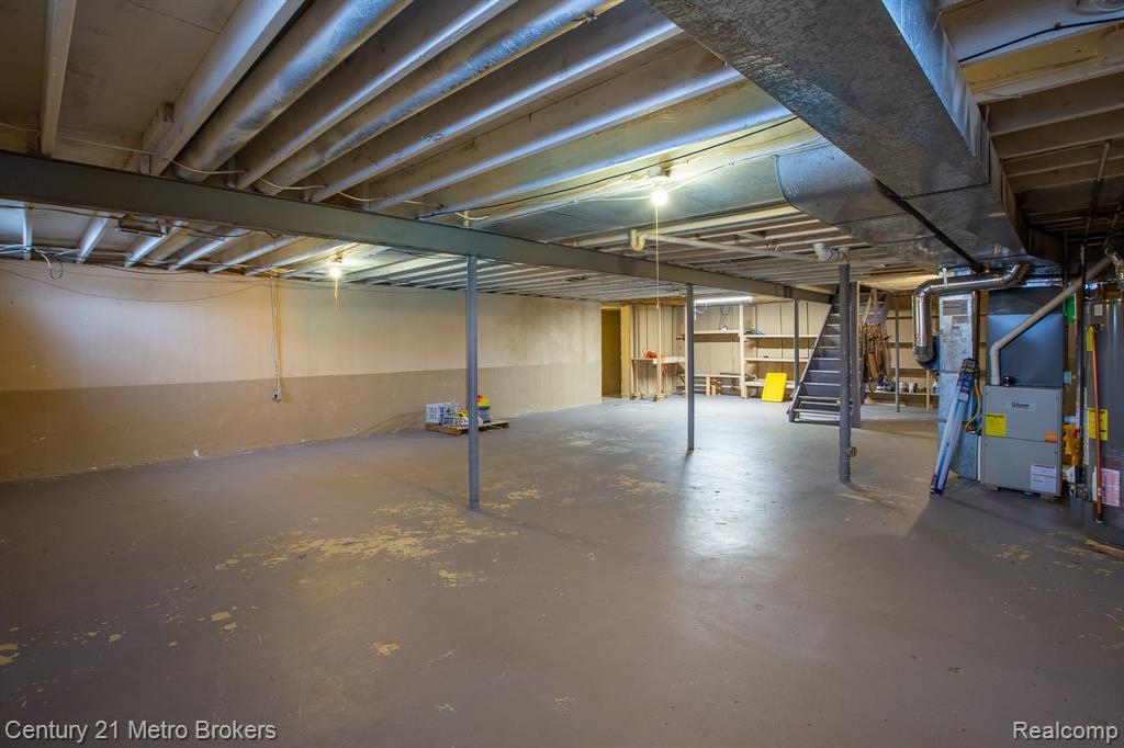 6101 Belsay Road, Grand Blanc, MI 48439 — Photo 23