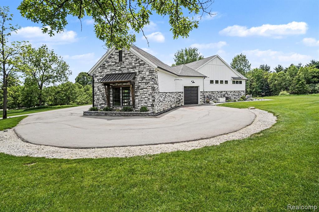 5015 Birch Drive, Davisburg, MI 48350 — Photo 46