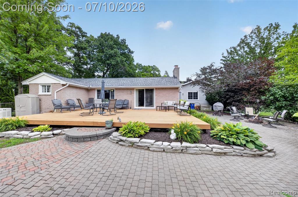 800 Hinford Avenue, Lake Orion, MI 48362 — Photo 29