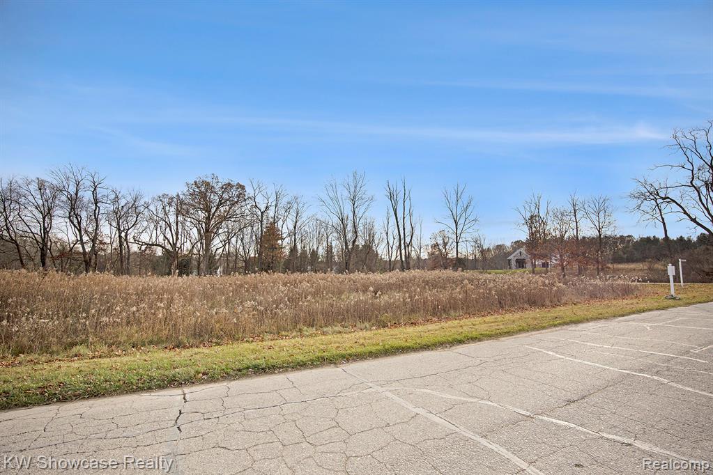 5100 Birch Lane, Davisburg, MI — Photo 18