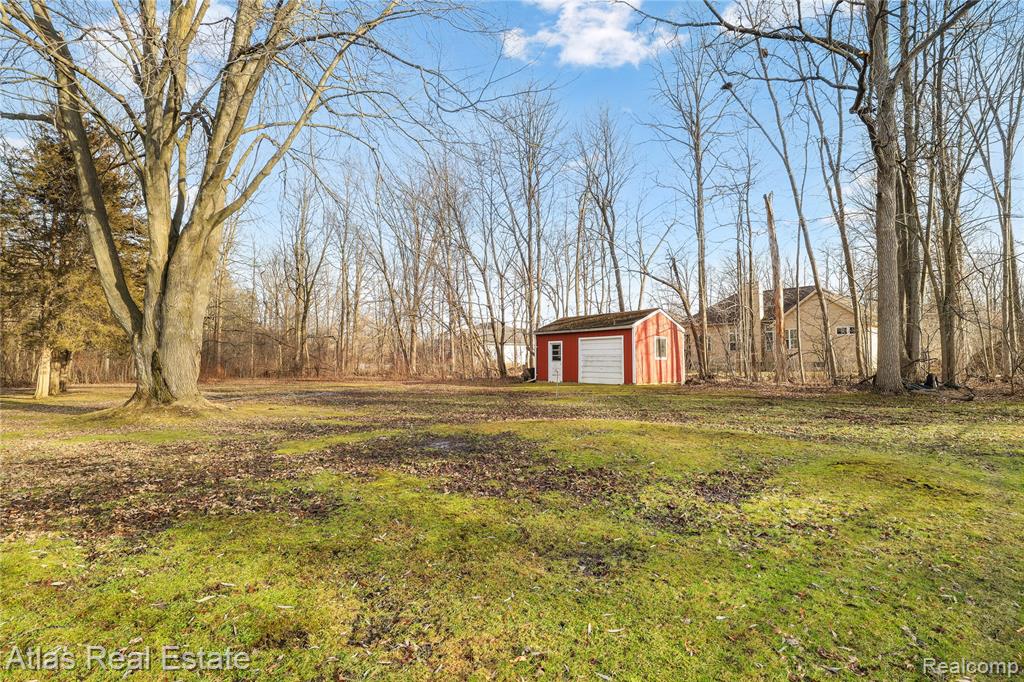 4386 Bennett Drive, Burton, MI 48519 — Photo 14