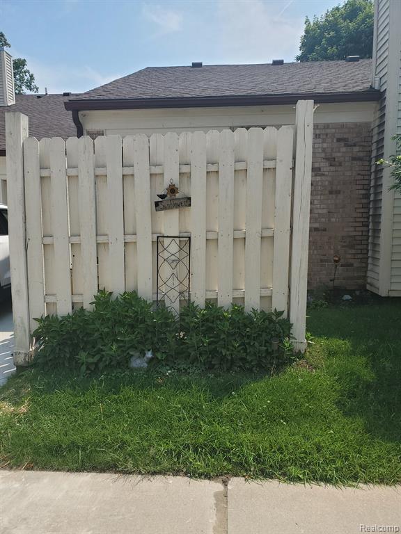1469 DOVER Hill N, Unit 53, Walled Lake, MI 48390 — Photo 20