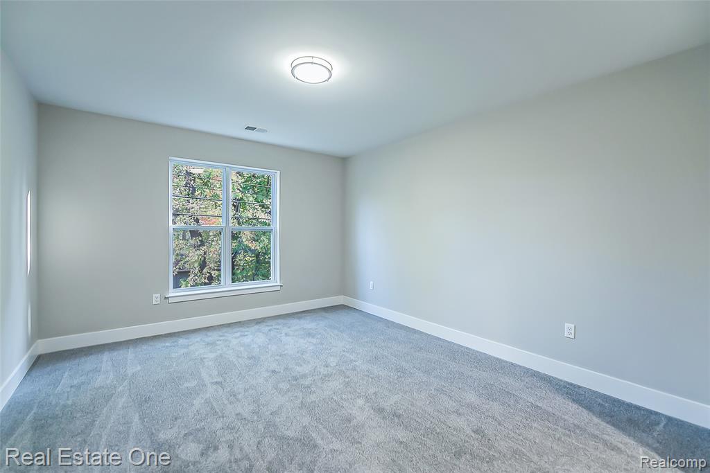 529 Indian Oaks Drive, Howell, MI 48843 — Photo 31