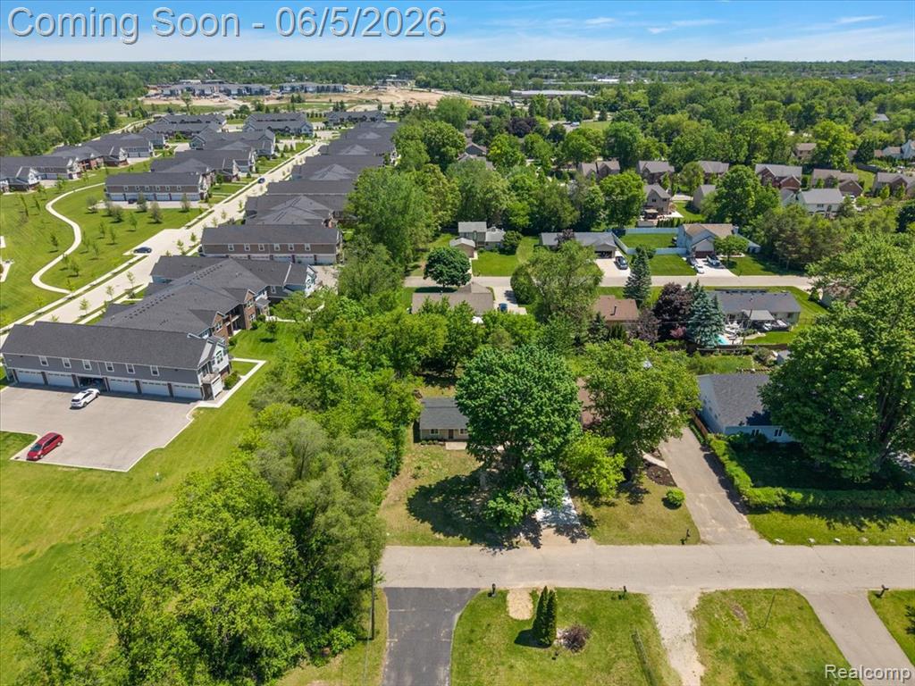 2148 Hoeft Drive, Commerce Twp, MI 48390 — Photo 27