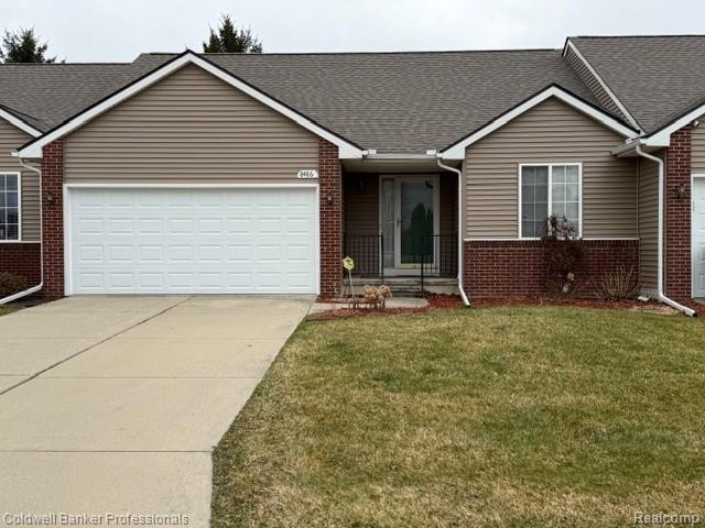 8486 Oak Cliff Boulevard, Davison, MI 48423 — front exterior