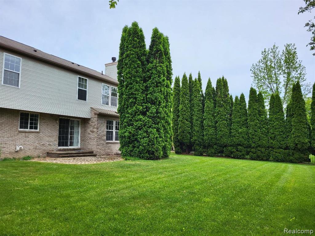 49515 Crusader, Macomb, MI 48044 — Photo 34