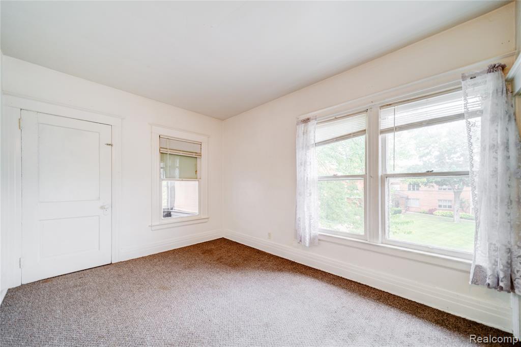 1024 8th Street, Port Huron, MI 48060 — Photo 6