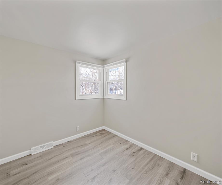 3175 LORRAINE Street, Ann Arbor, MI 48108 — Photo 17