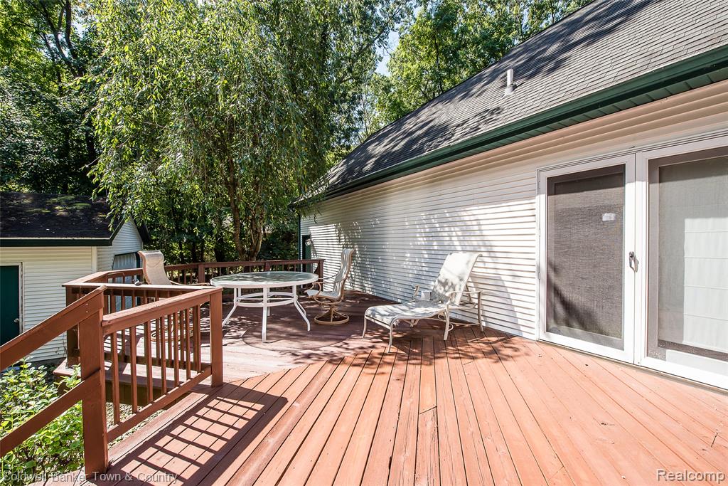 11527 McGregor Road, Pinckney, MI 48169 — Photo 9