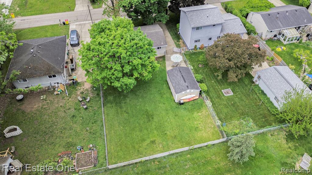 44080 DAVIS, Utica, MI 48317 — Photo 22