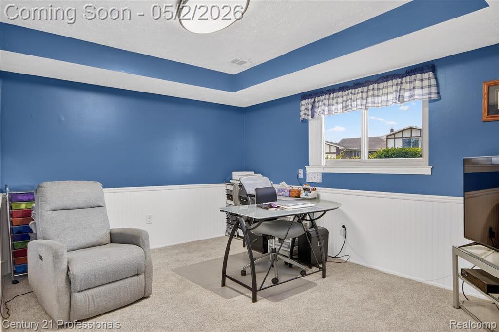45560 Edgewood Court, Canton, MI 48187 — Photo 18