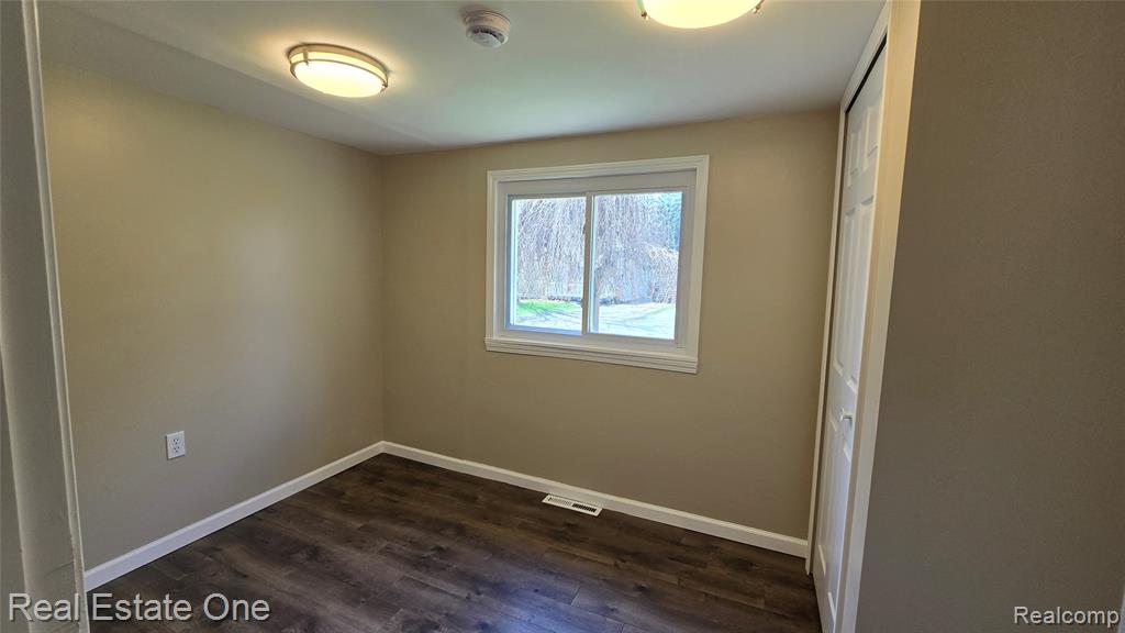 3148 Woodlawn Street, Commerce Twp, MI 48390 — Photo 18