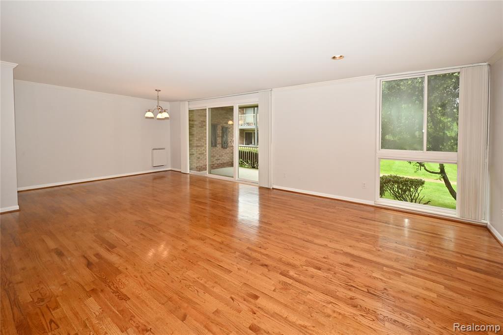 4043 W Maple, D 101, Bloomfield Hills, MI 48301 — Photo 10