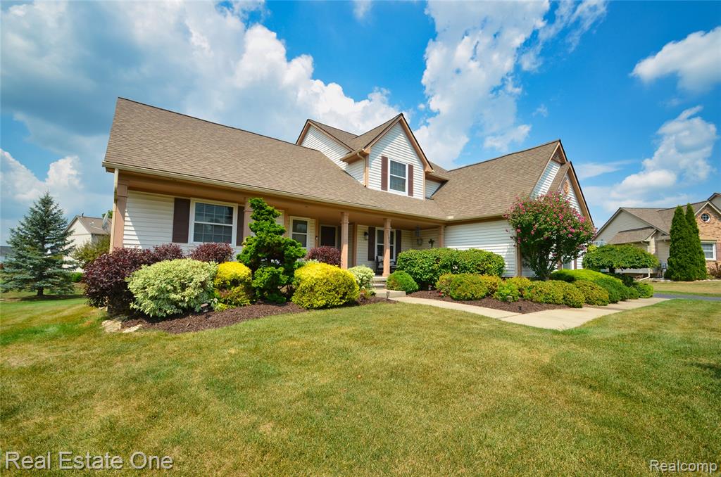 2092 Westview Court, Orion, MI — Photo 48
