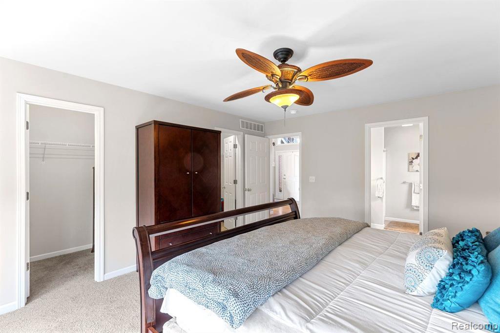 348 PEMBROKE Drive, Saline, MI 48176 — Photo 13