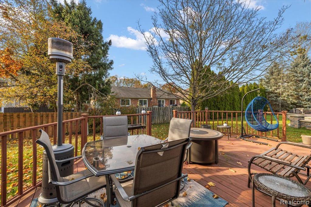 40217 LANGTON Drive, Sterling Heights, MI 48310 — Photo 45
