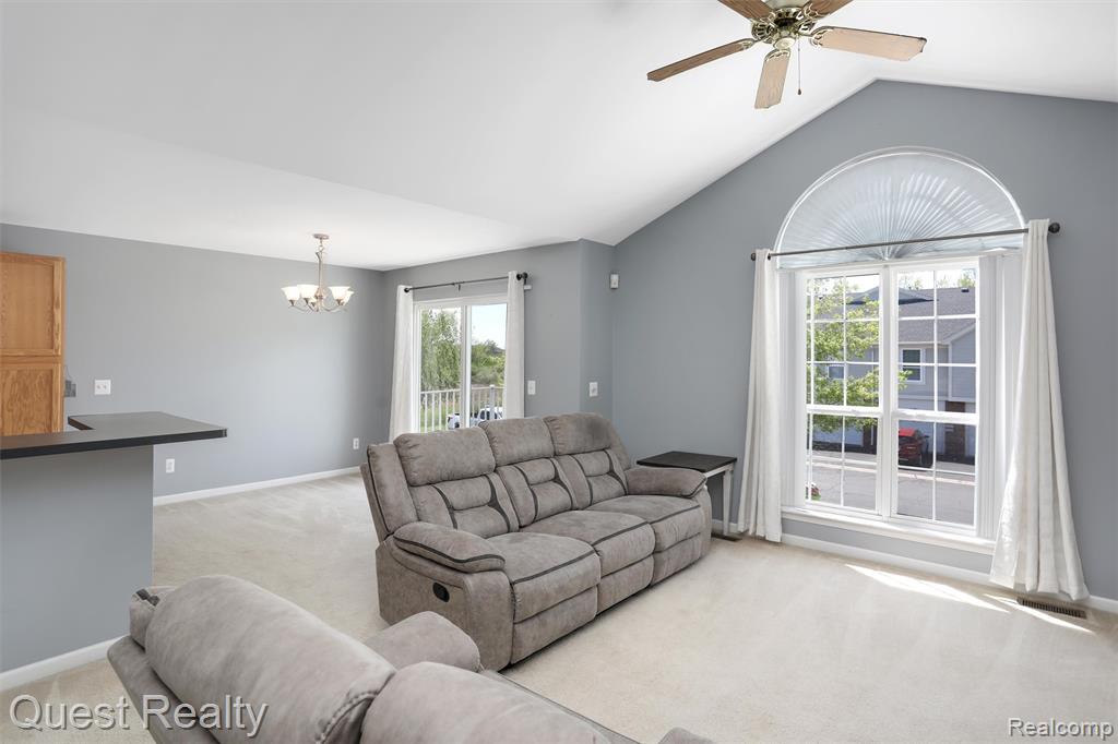 51558 Stern Lane, New Baltimore, MI — Photo 9