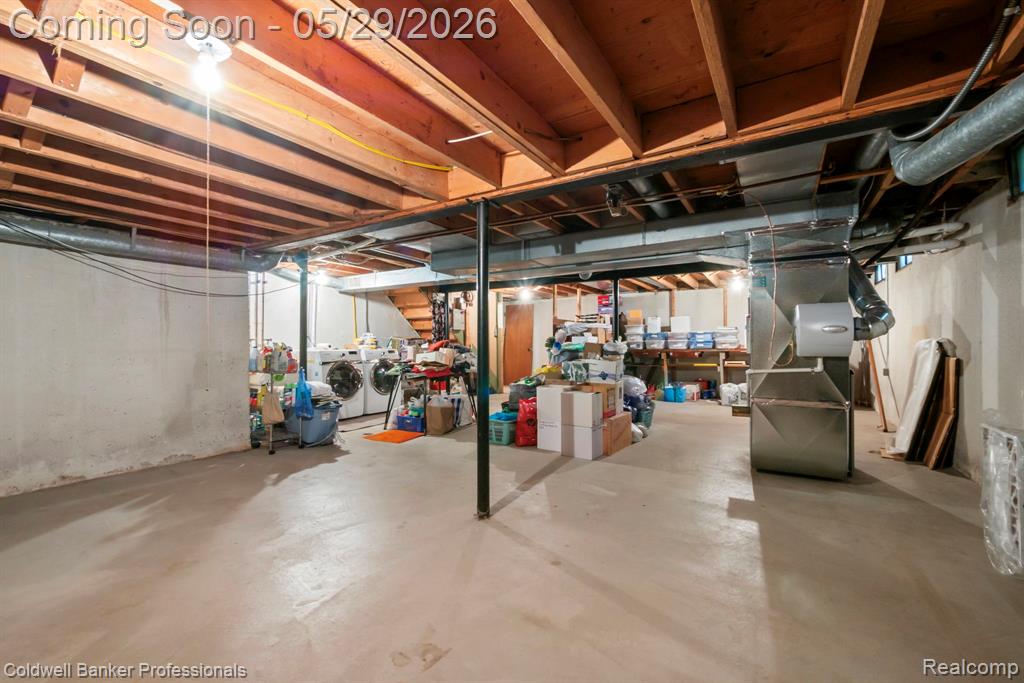 9310 Oakcliffe Drive, Plymouth, MI 48170 — Photo 43