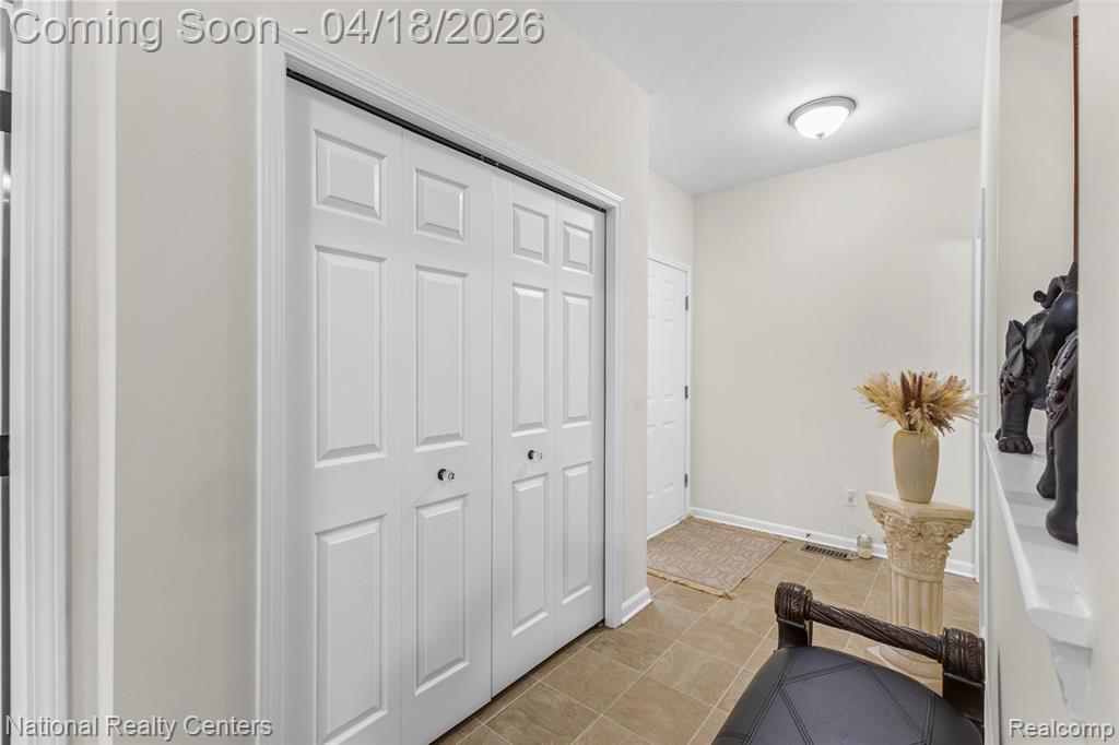 43651 Cherrywood Lane, Canton, MI 48188 — Photo 6