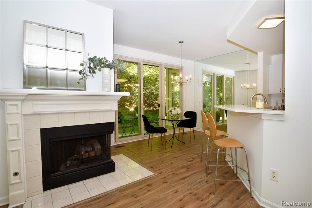 484 Newburne Pointe, 36, Bloomfield Hills, MI 48304 — Photo 5