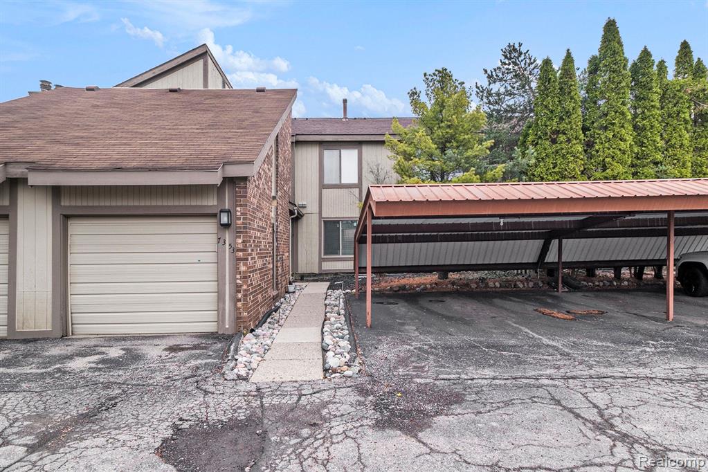 7353 Brynmawr Drive, #37, West Bloomfield, MI — Photo 3