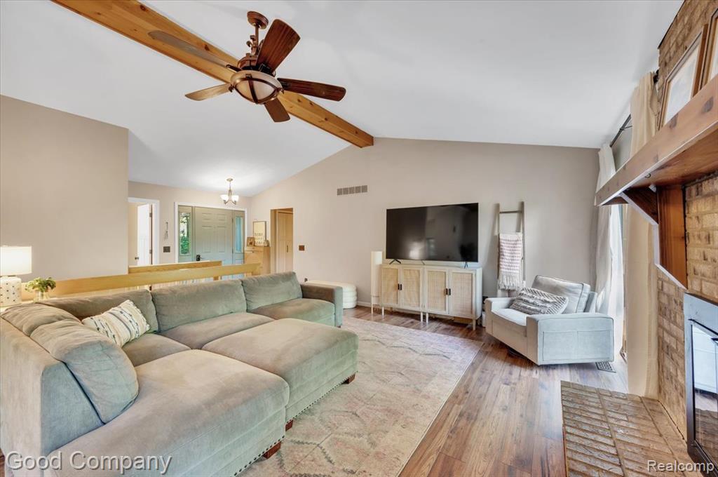 5504 Starwood Drive, Commerce Twp, MI 48382 — Photo 8