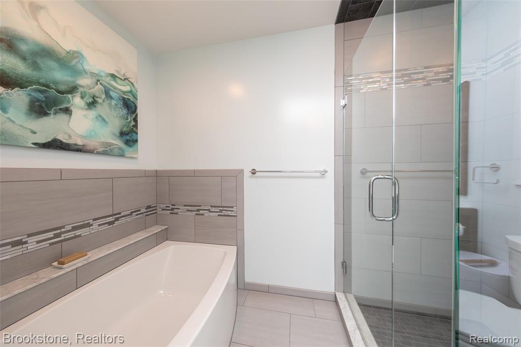 5944 WATERFORD HILL, Clarkston, MI — Photo 33