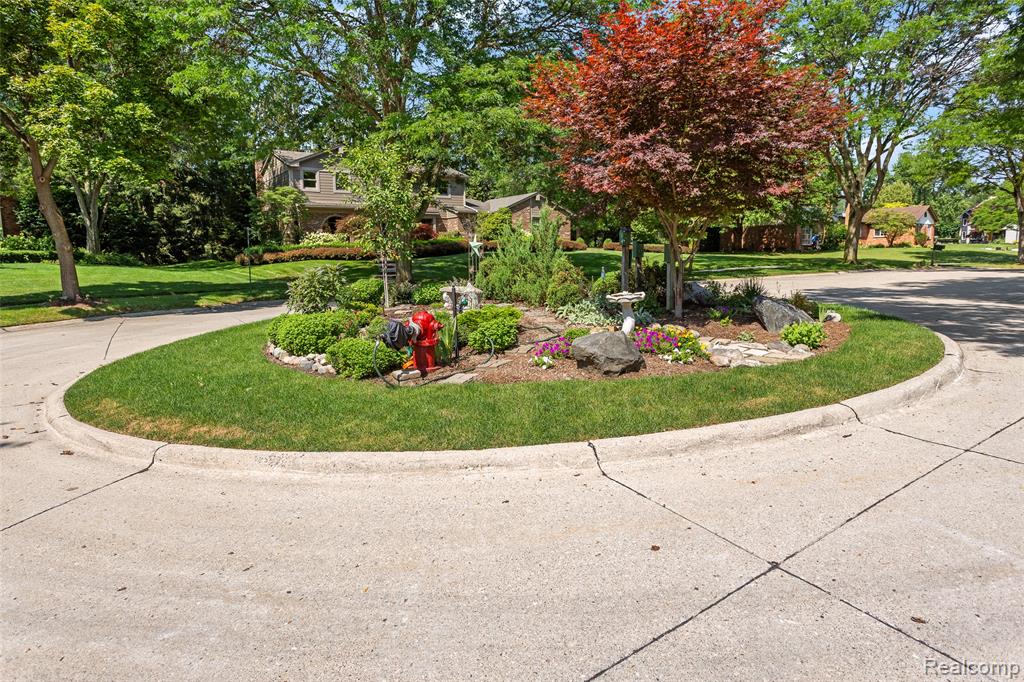 6890 Duchess Court, Troy, MI 48098 — Photo 65