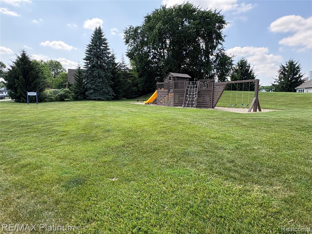 5089 Northfield Drive, Howell, MI 48843 — Photo 34