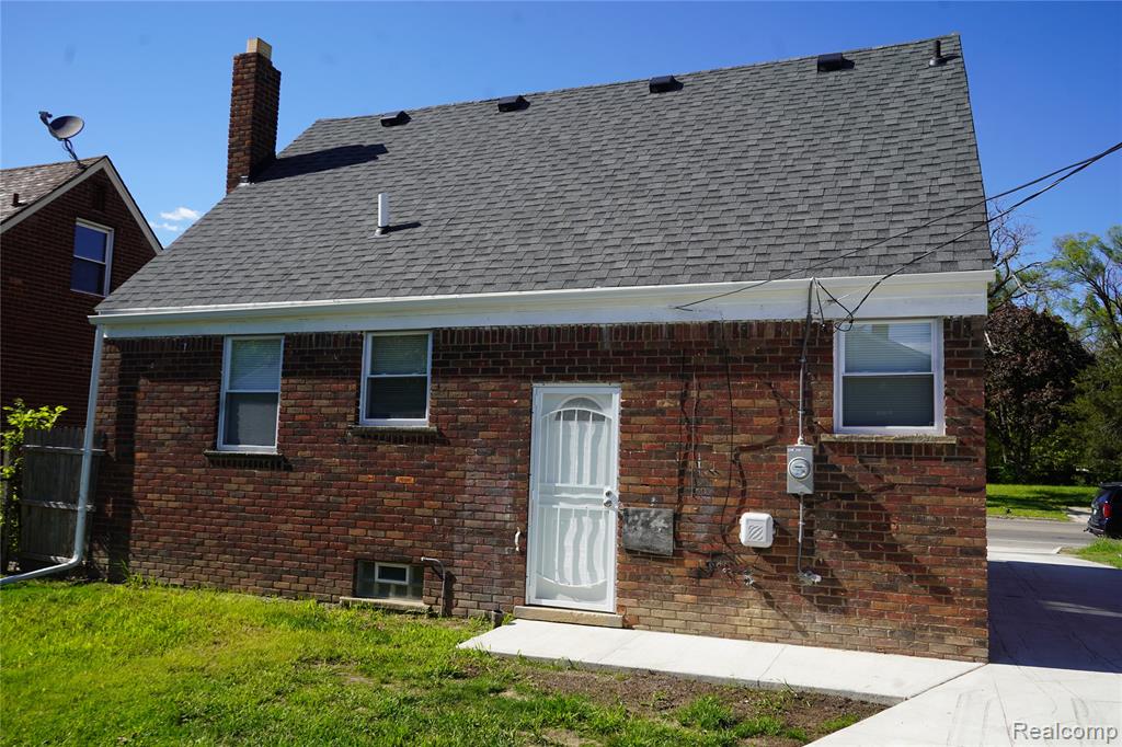 16047 W Chicago Street, Detroit, MI 48228 — Photo 33