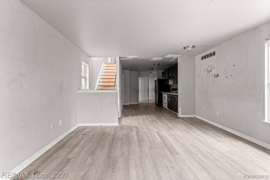 4830 Dickerson Street, Detroit, MI 48215 — Photo 8
