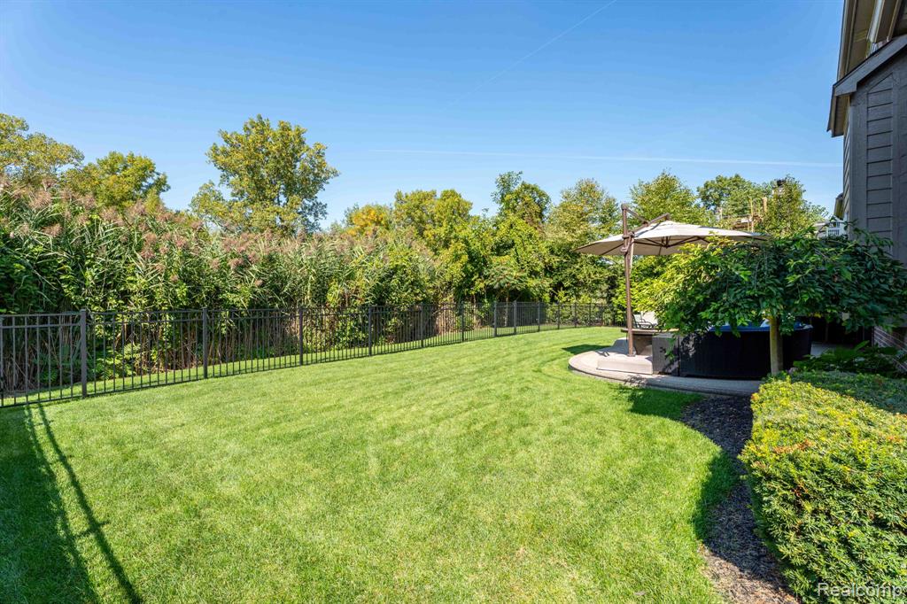 50093 Oakbrooke Drive, New Baltimore, MI 48047 — Photo 53