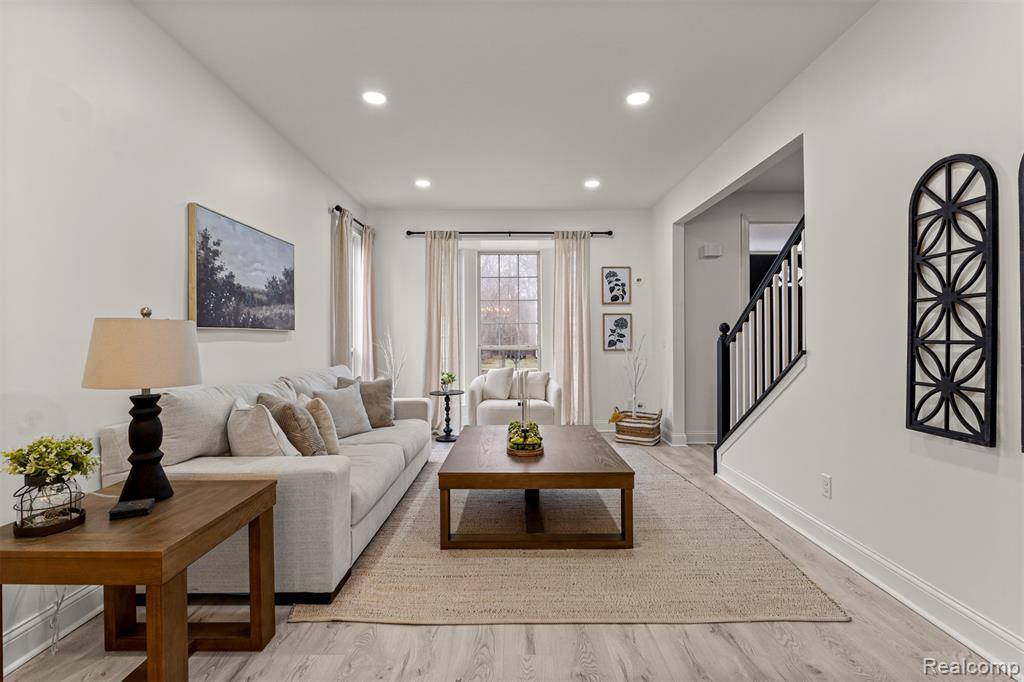 1065 Equestrian Drive, South Lyon, MI, 48178