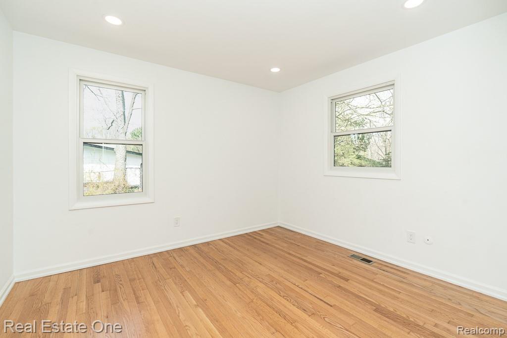 3210 Lake George Road, Oakland, MI — Photo 15