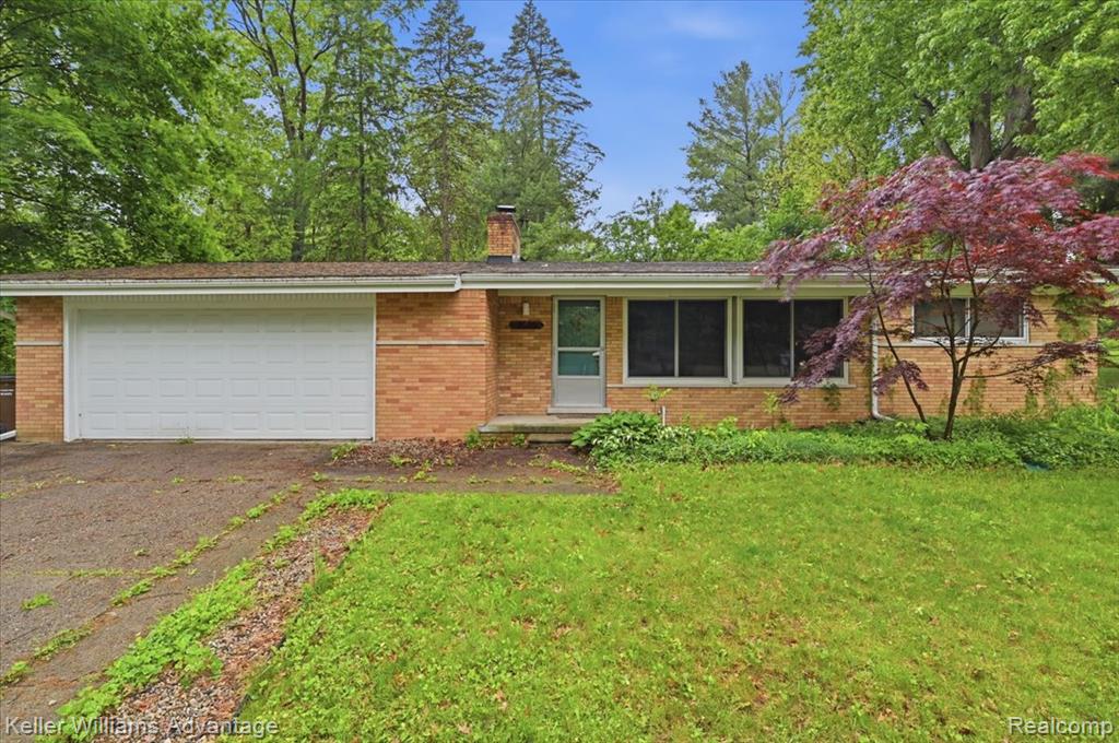 52433 Ihla Street, Utica, MI 48316 — Photo 2