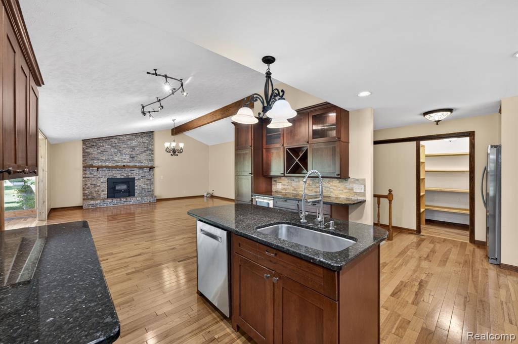 9353 Hill Road, Swartz Creek, MI 48473 — Photo 23